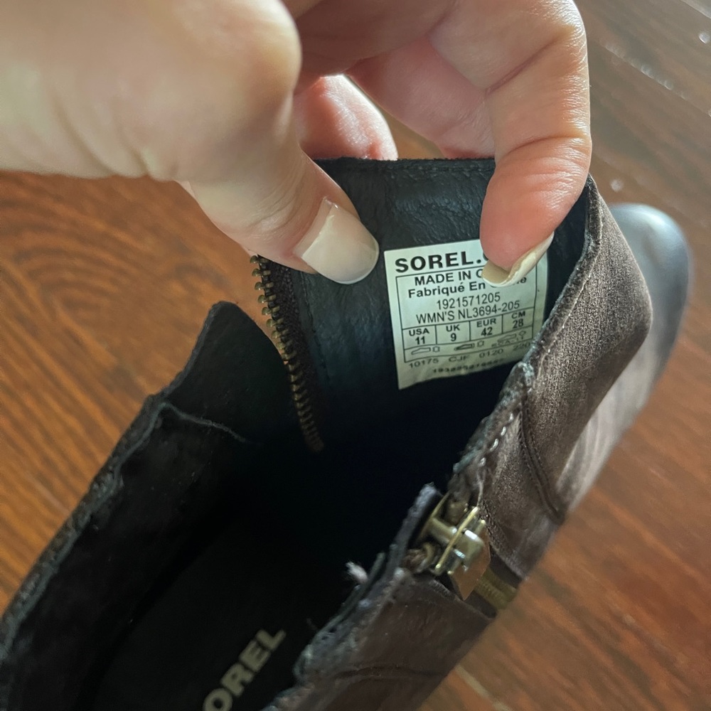Sorel Brown Leather Booties - Picture 6 of 7